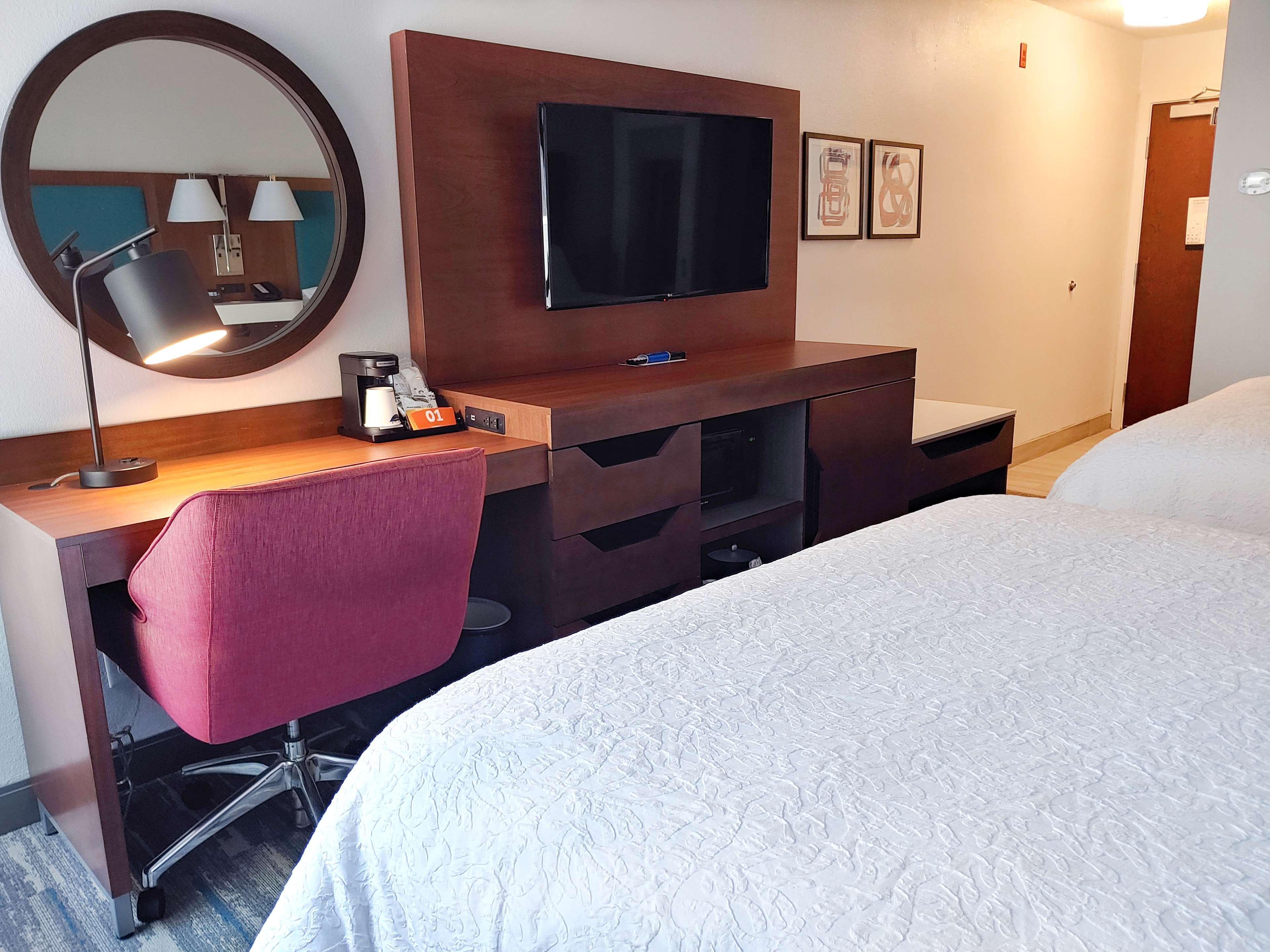 Hampton By Hilton Concord/bow