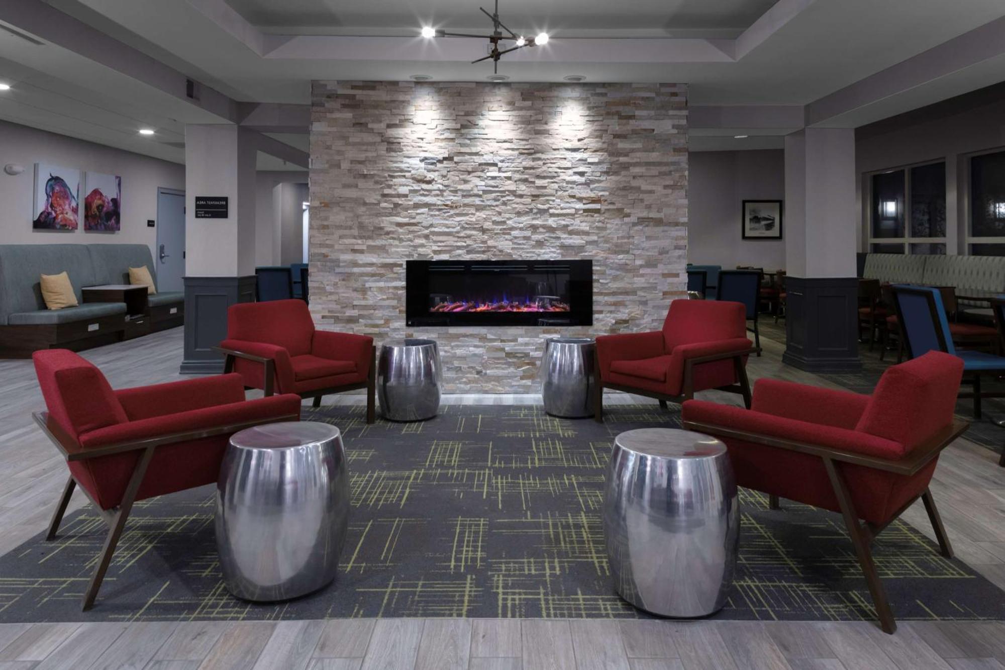 Hotel Hampton By Hilton Concord/bow