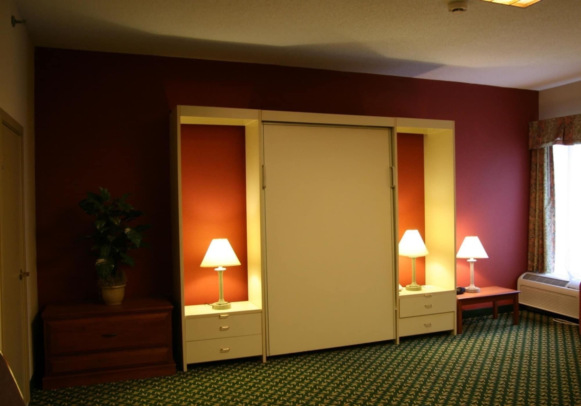Hampton By Hilton Concord/bow 3*
