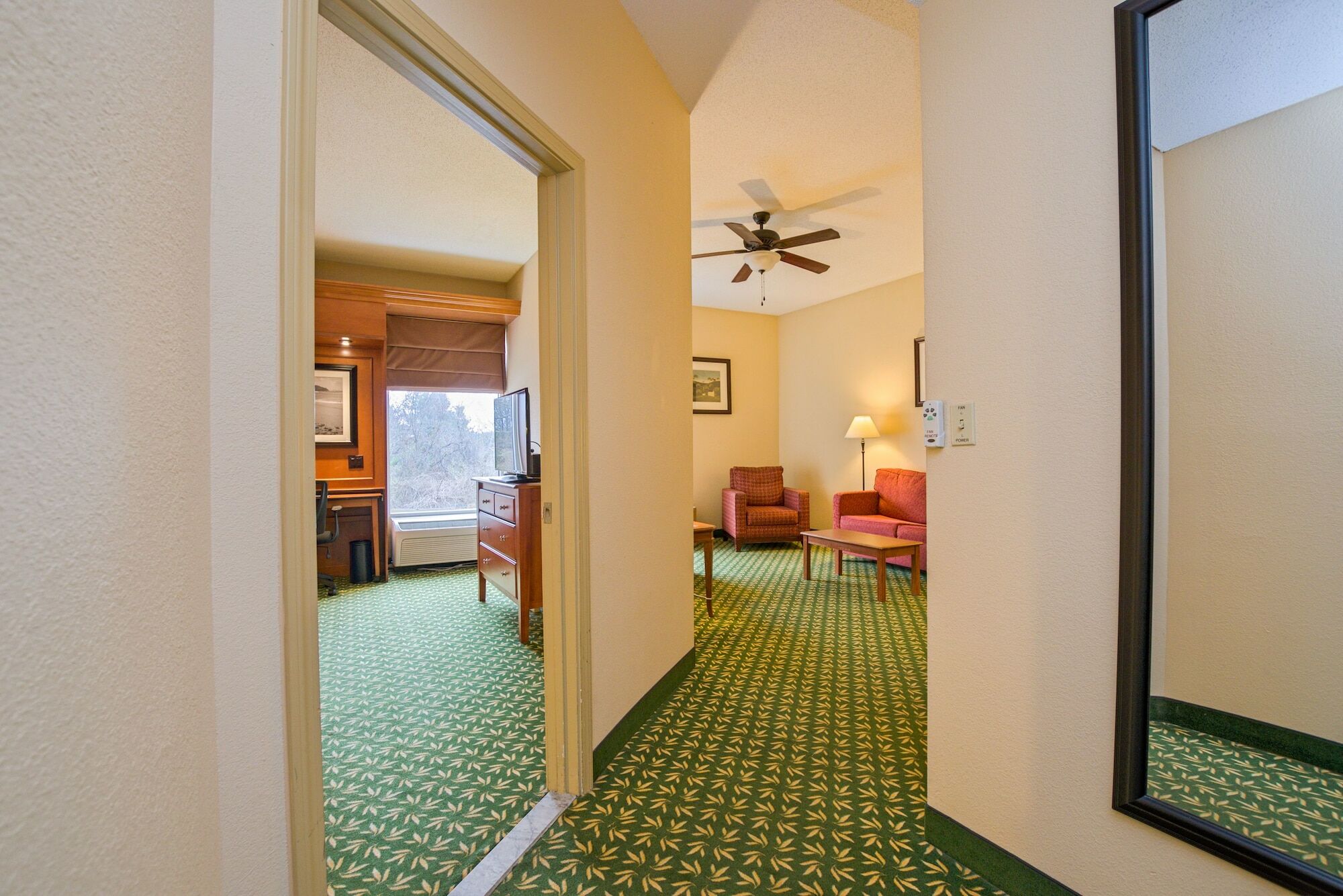 Hotel Hampton By Hilton Concord/bow 3*