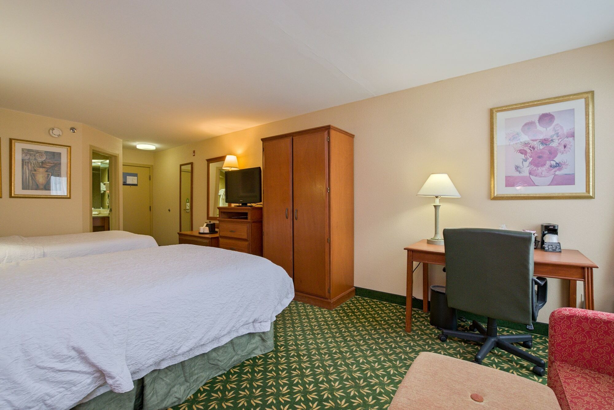 Hampton By Hilton Concord/bow Hotel 3*