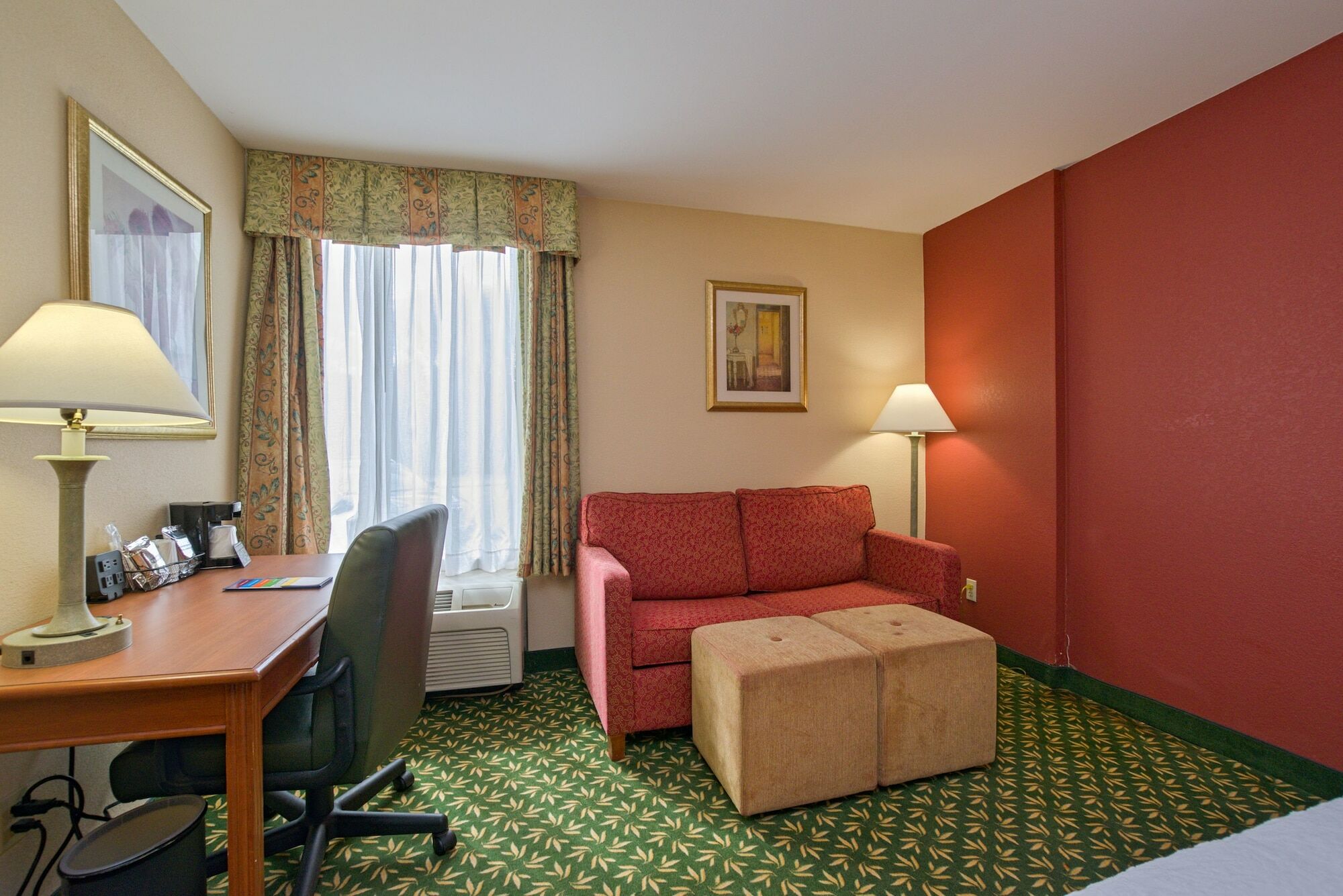 Hampton By Hilton Concord/bow 3*