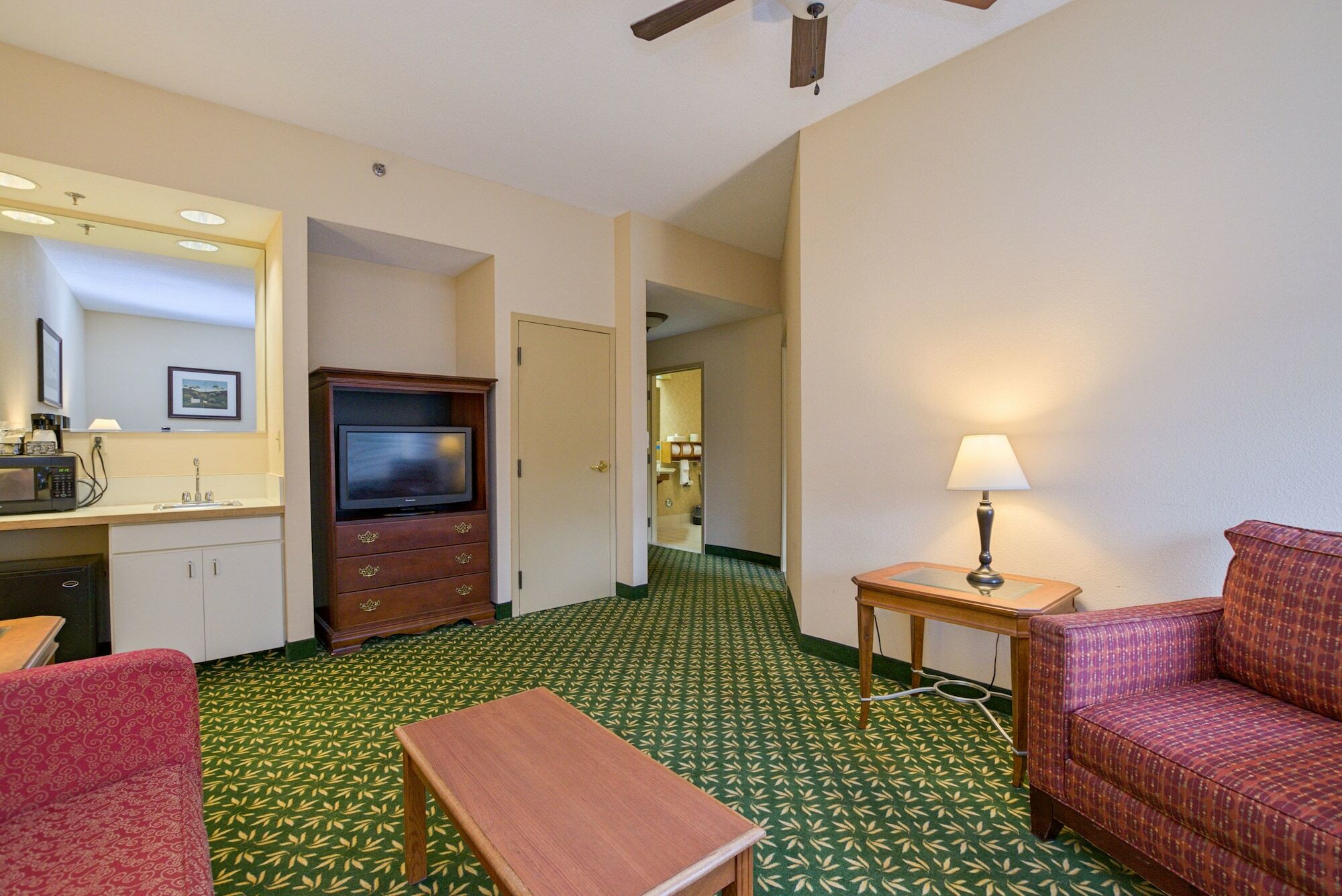 Hotel Hampton By Hilton Concord/bow 3*